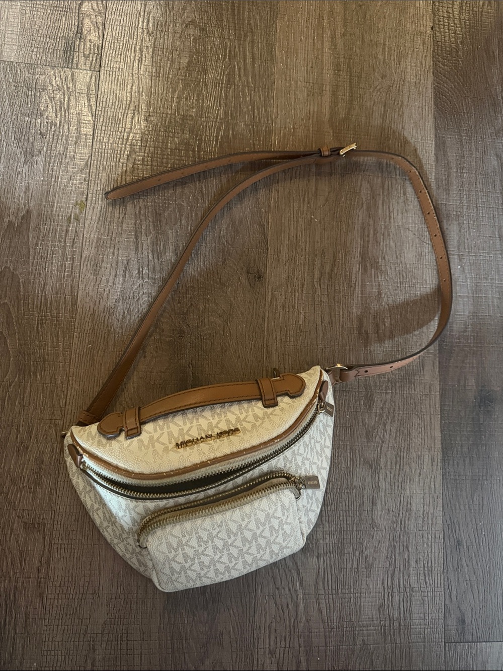 Michael Kors Cream Logo Crossbody Bum Bag